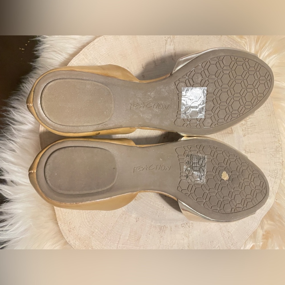 💥✨🌈 3/$25 NEW REACTION KENNETH COLE | Sandals Flats with Peekaboo Toe - Picture 4 of 5